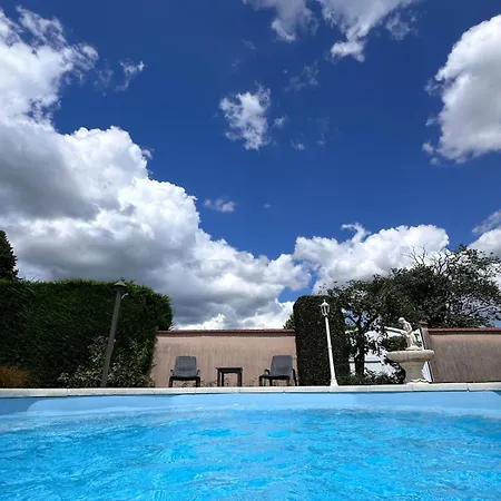 Belle Maison Au Coeur De Avec Piscine Privee, Cabotte Dionysos * Beaune (Cote d'Or)