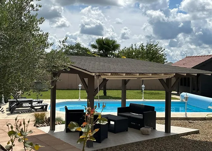 Villa Belle Maison Au Coeur De Avec Piscine Privee, Cabotte Dionysos *