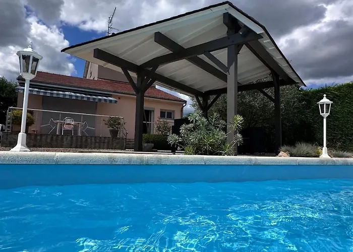 Belle Maison Au Coeur De Avec Piscine Privee, Cabotte Dionysos *